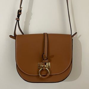 Zara - brown shoulder bag